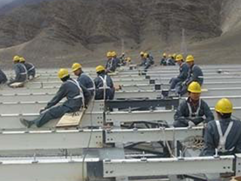 钢结构及定制各类停车棚